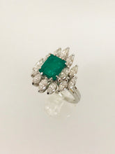 Carica l&#39;immagine nel visualizzatore di Gallery, ANELLO SMERALDO DIAMANTI ORO BIANCO