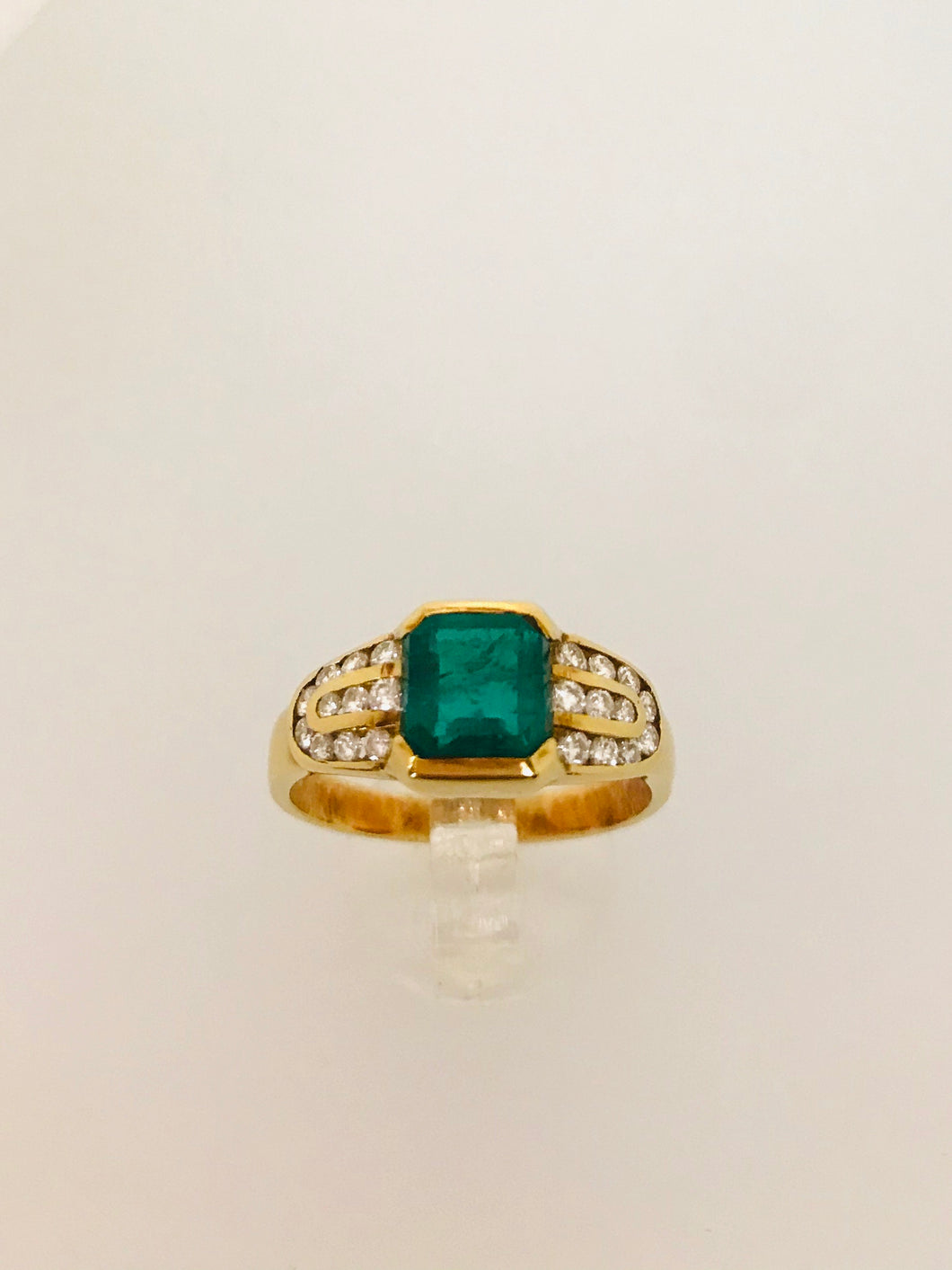 ANELLO SMERALDO DIAMANTI ORO GIALLO