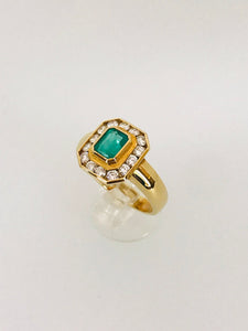 ANELLO SMERALDO DIAMANTI ORO GIALLO