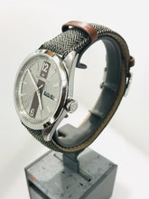 Carica l&#39;immagine nel visualizzatore di Gallery, Hamilton BROADWAY DAY DATE QUARTZ H43311985