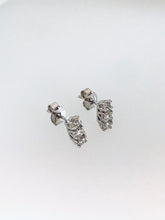 Carica l&#39;immagine nel visualizzatore di Gallery, ORECCHINI LOBO DIAMANTI TRILOGY 0,30 ct