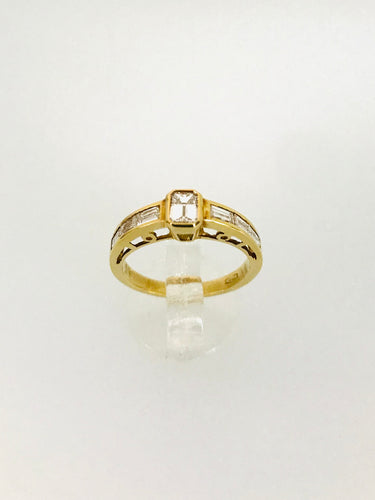 ANELLO SOLITARIO DIAMANTI ORO GIALLO AE110