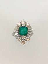 Carica l&#39;immagine nel visualizzatore di Gallery, ANELLO SMERALDO DIAMANTI ORO BIANCO