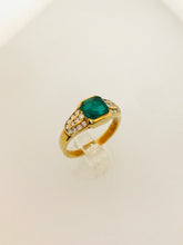 Carica l&#39;immagine nel visualizzatore di Gallery, ANELLO SMERALDO DIAMANTI ORO GIALLO