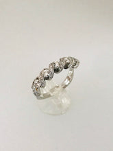 Carica l&#39;immagine nel visualizzatore di Gallery, ANELLO VERETTA DIAMANTI FANTASIA ORO BIANCO