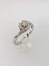 Carica l&#39;immagine nel visualizzatore di Gallery, ANELLO FANTASIA DIAMANTI ORO BIANCO