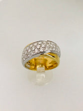 Carica l&#39;immagine nel visualizzatore di Gallery, ANELLO FASCIA DIAMANTI ORO BIANCO E GIALLO