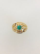 Carica l&#39;immagine nel visualizzatore di Gallery, ANELLO SMERALDO DIAMANTI ORO GIALLO