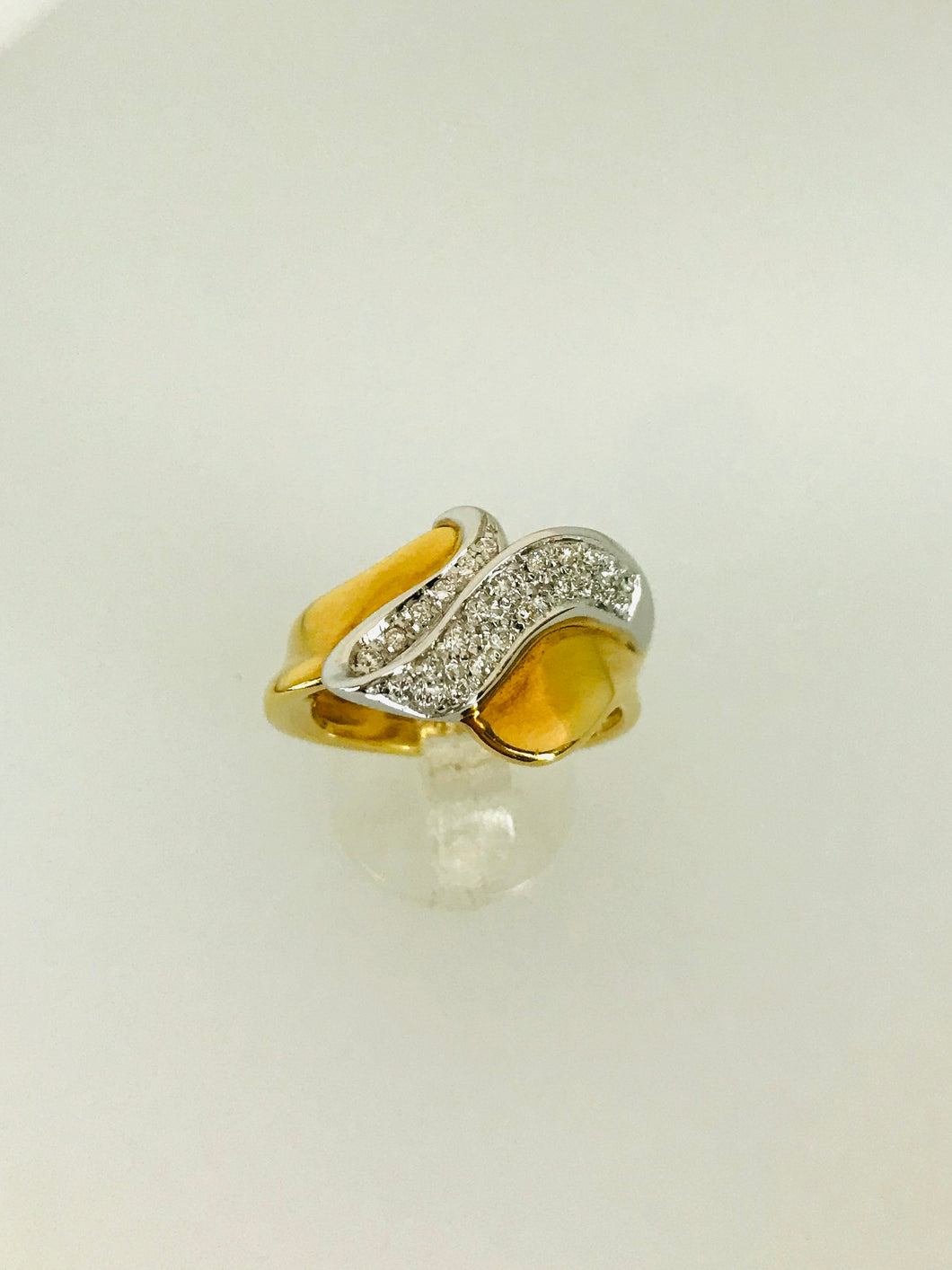 ANELLO FASCIA DIAMANTI ORO GIALLO E BIANCO