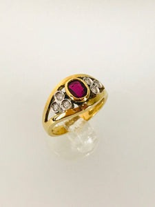 ANELLO FANTASIA RUBINO DIAMANTI ORO GIALLO