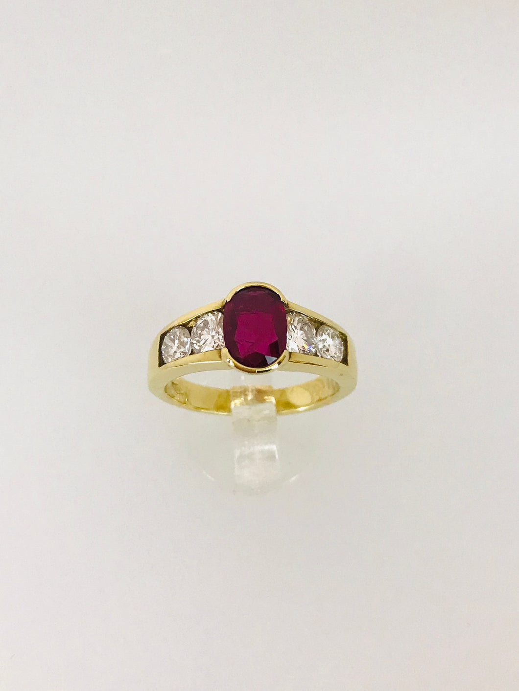 ANELLO FANTASIA RUBINO DIAMANTI ORO GIALLO