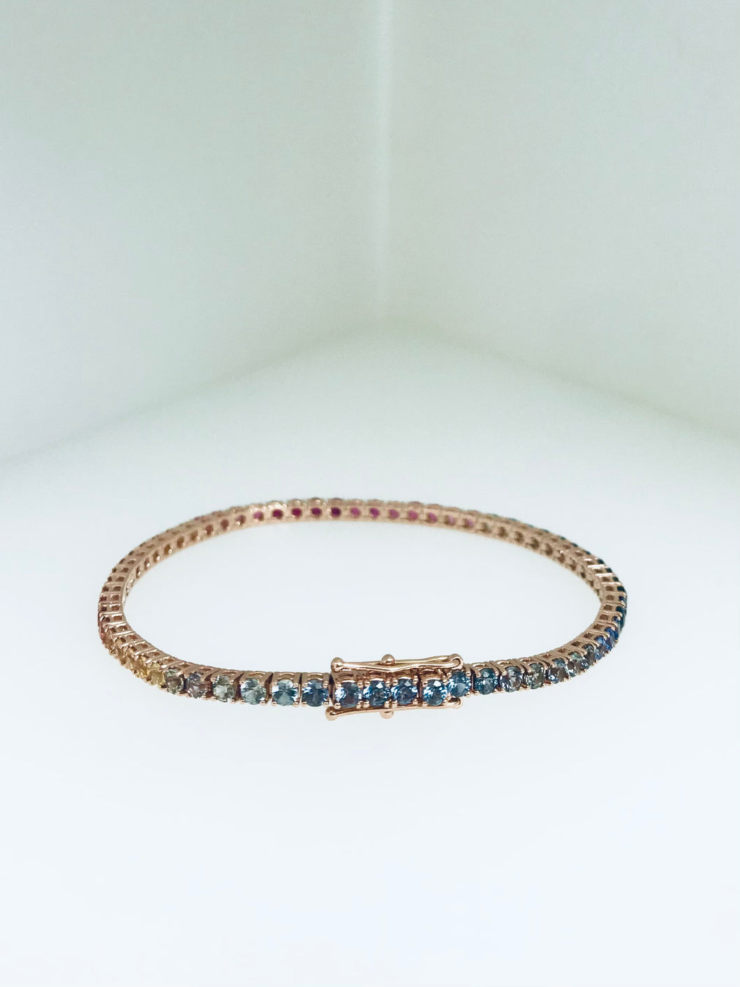 BRACCIALE TENNIS RAINBOW IN ZAFFIRI 5,40Kt