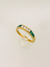 Carica l&#39;immagine nel visualizzatore di Gallery, ANELLO SMERALDO DIAMANTI ORO GIALLO